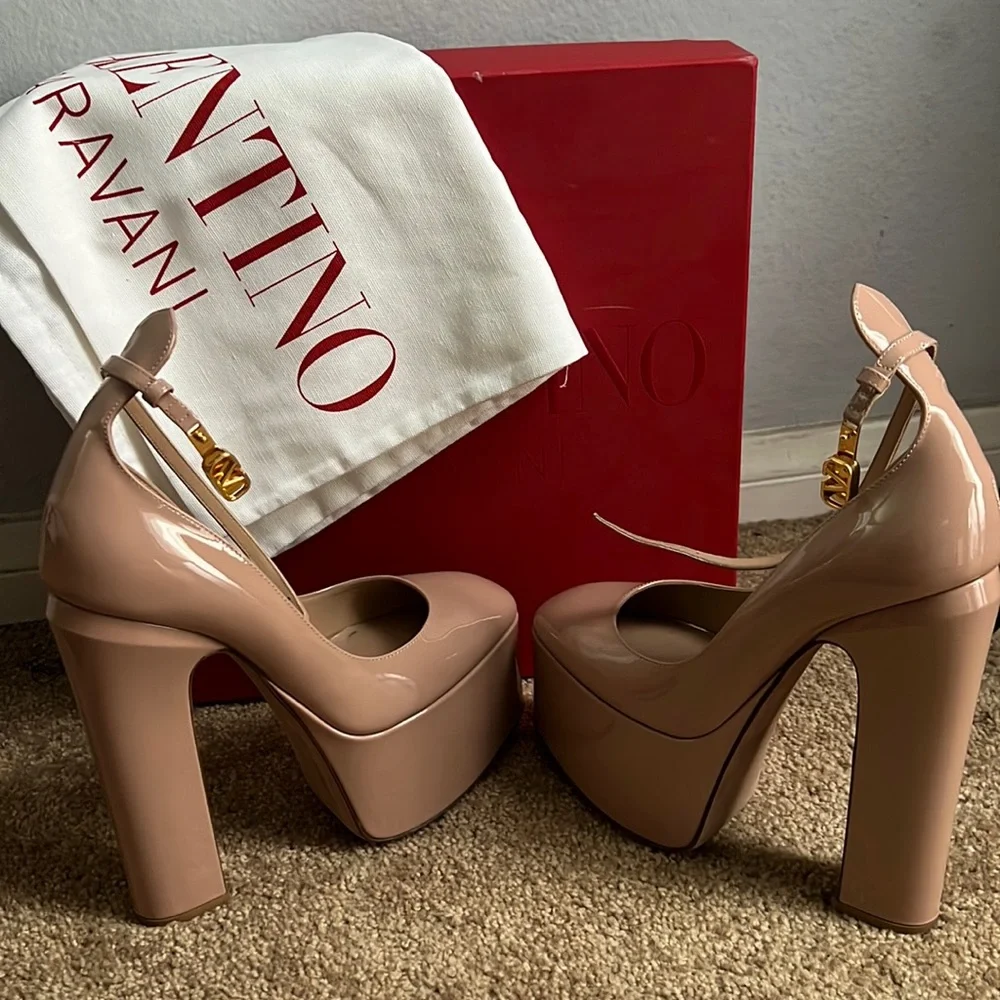 VALENTINO GARAVANI TAN-GO PLATFORM PUMP IN PATENT LEATHER 155 MM Rose color - Picture 3 of 15